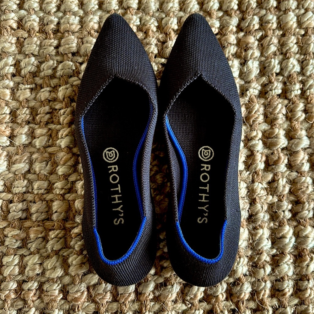 Rothy’s The Point Flat in Black Size 8